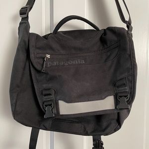 Patagonia MiniMass Messenger Bag